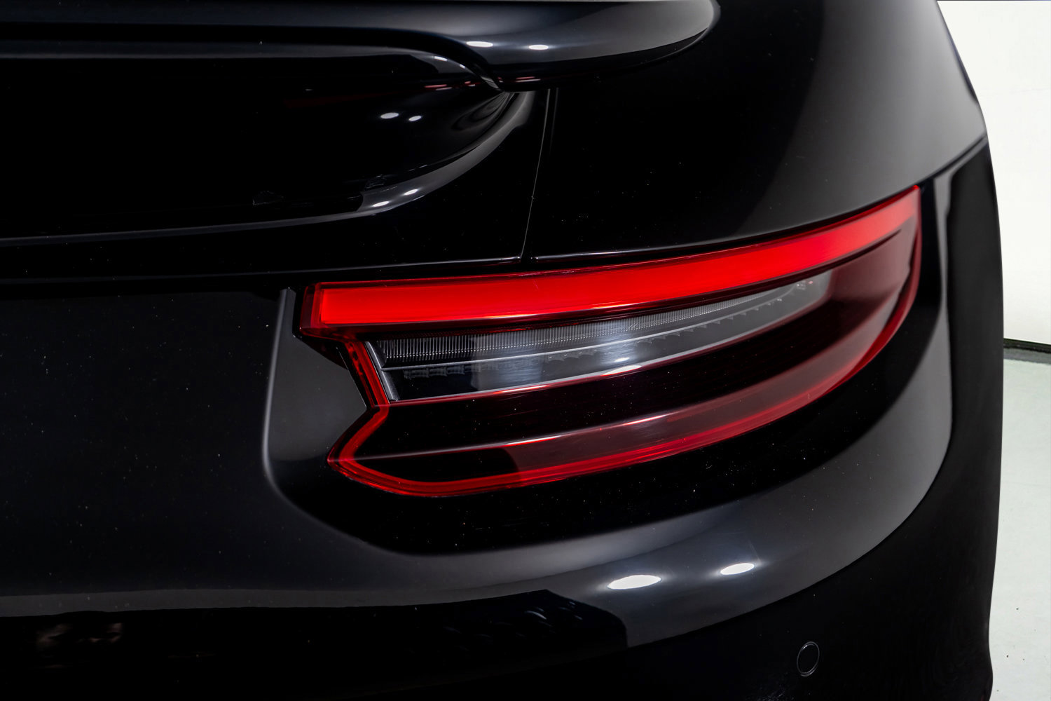 Used 2019 Porsche 911 Turbo w/ Light Design Package image 13