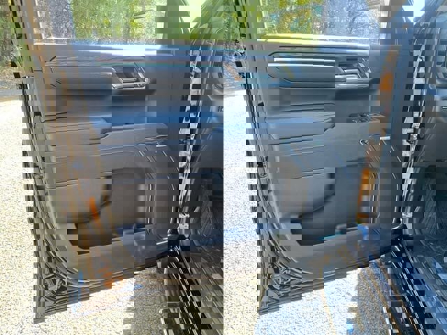 New 2026 GMC Sierra 1500 SLT image 13