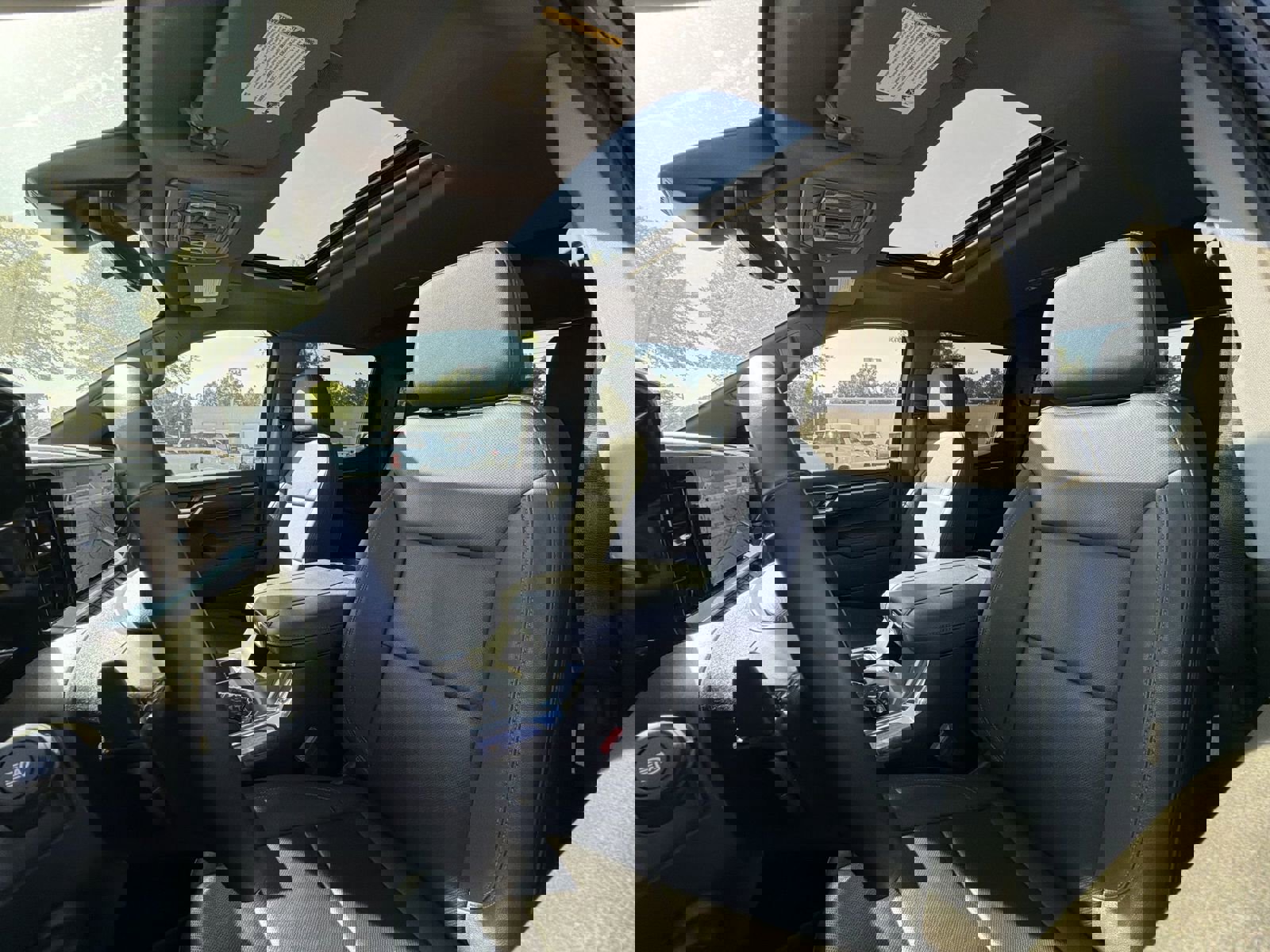 Used 2025 Chevrolet Silverado 1500 LTZ w/ LTZ Premium Package image 28