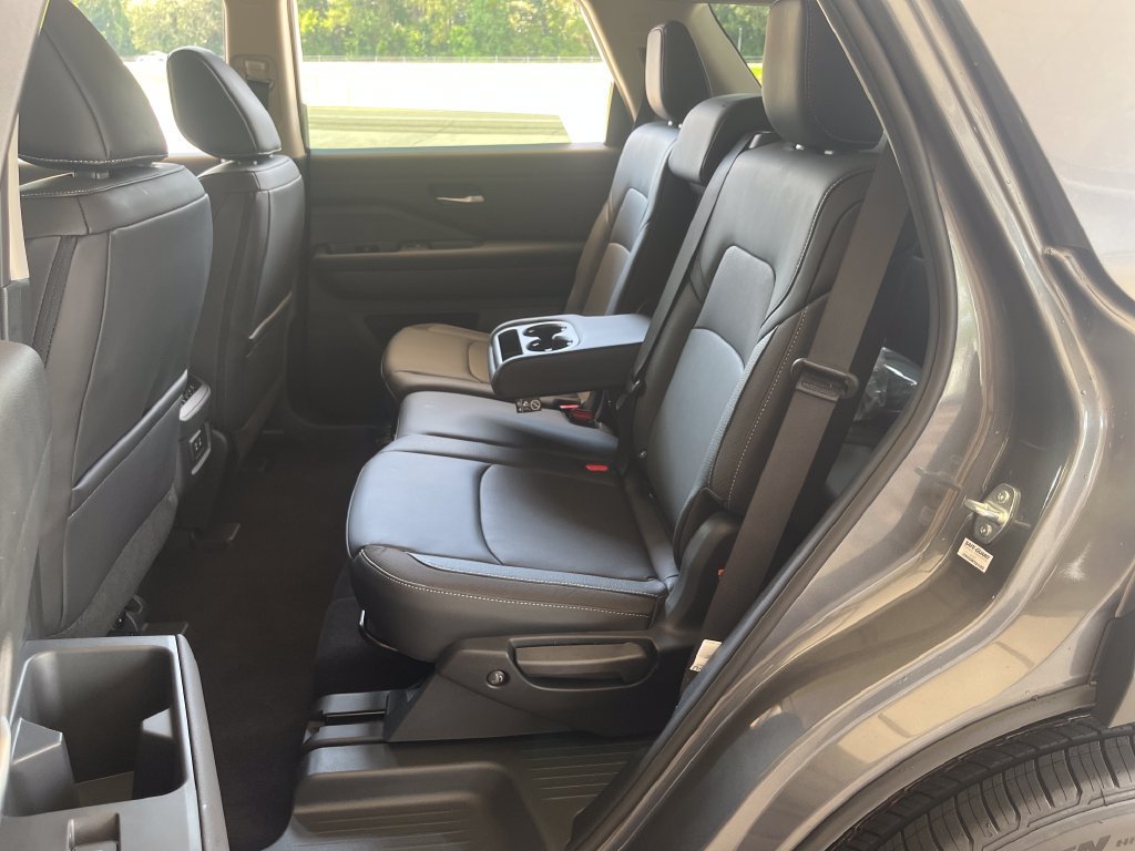 New 2026 Nissan Pathfinder SL FWD image 21
