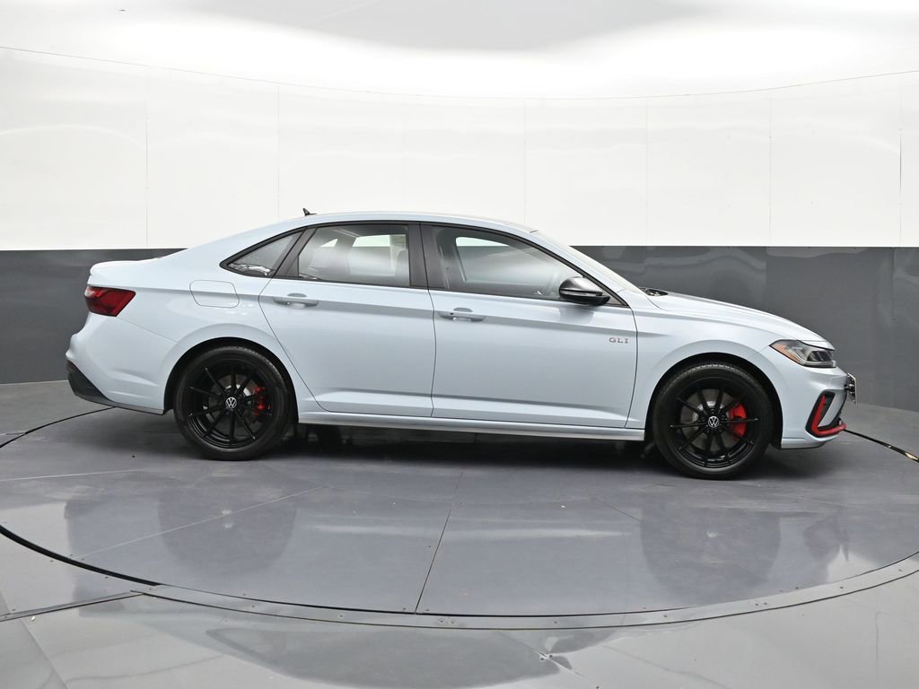 Used 2026 Volkswagen Jetta GLI Autobahn FWD image 6