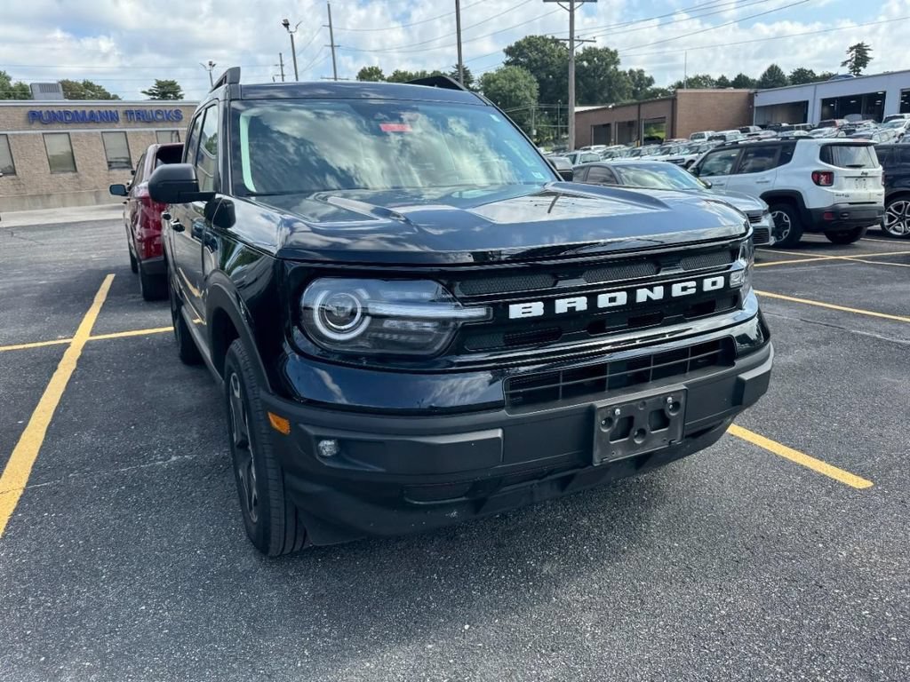 Used 2024 Ford Bronco Sport Outer Banks AWD/4WD image 2