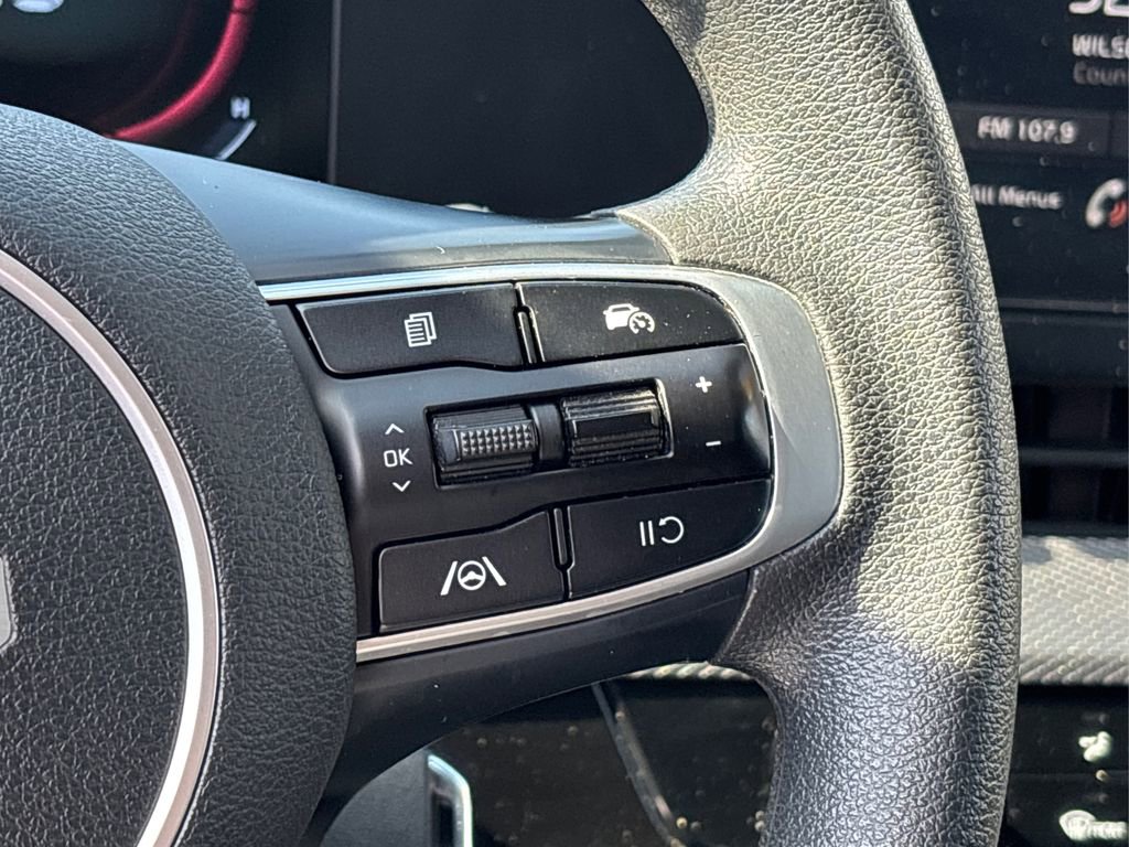 Used 2023 Kia Sportage LX image 26