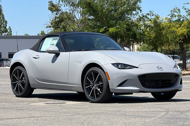 New 2026 MAZDA MX-5 Miata Grand Touring w/ Weather Package RWD image 9