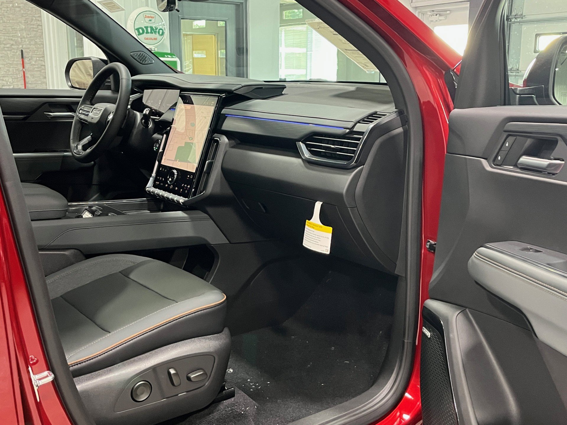 New 2026 GMC Acadia AT4 image 9