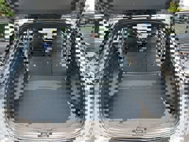 New 2025 Chevrolet Equinox EV LT image 32