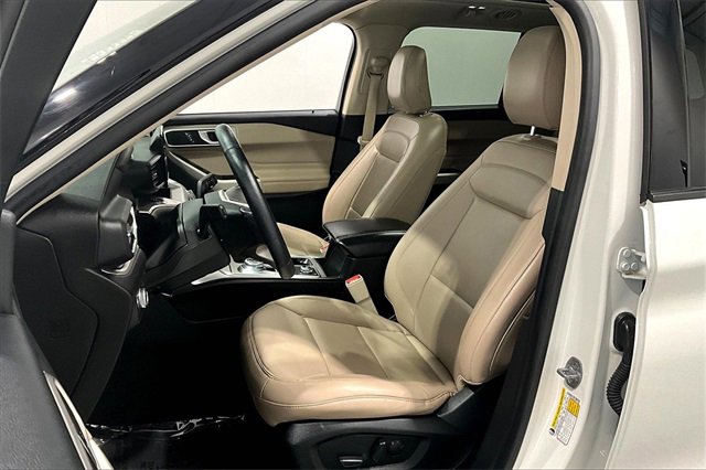 Used 2021 Ford Explorer XLT w/ Equipment Group 202A image 21