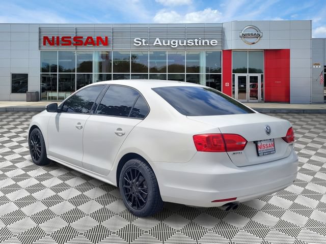 Used 2011 Volkswagen Jetta SE FWD image 4