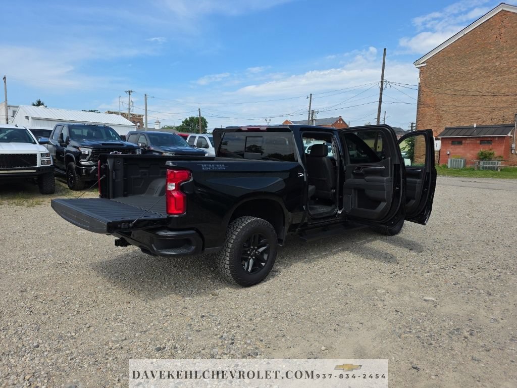 Used 2025 Chevrolet Silverado 1500 LT Trail Boss w/ LT Trail Boss Premium Package AWD/4WD image 46