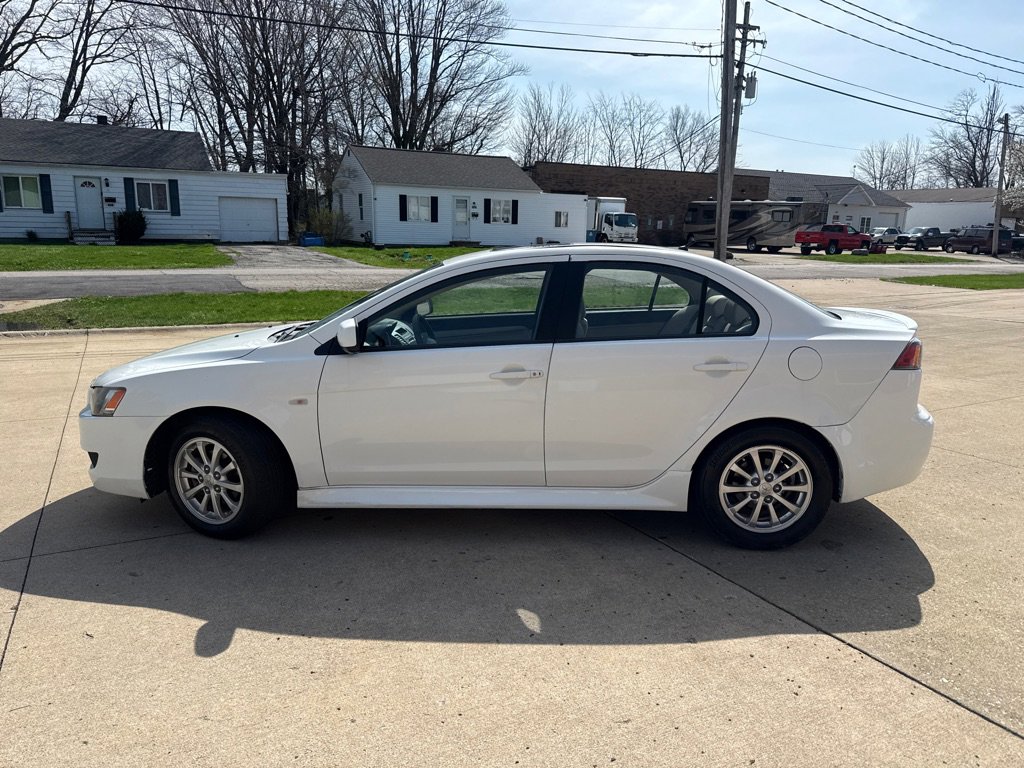Used 2011 Mitsubishi Lancer ES image 5