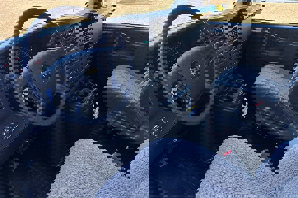 New 2025 Chevrolet Express 2500 w/ Enhanced Convenience Package image 10