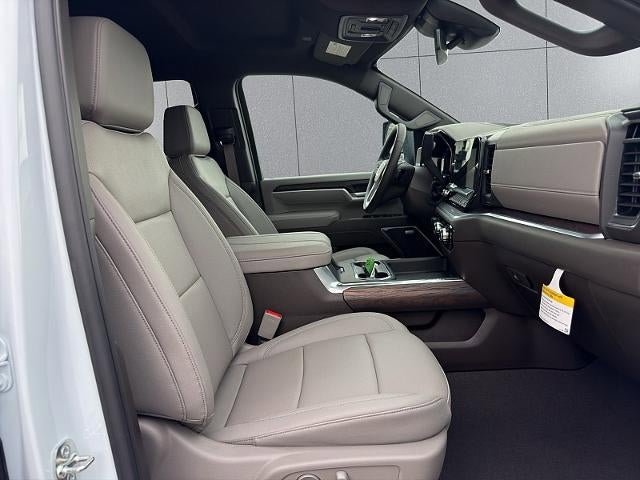 New 2026 GMC Sierra 2500 SLT w/ SLT Premium Package AWD/4WD image 17