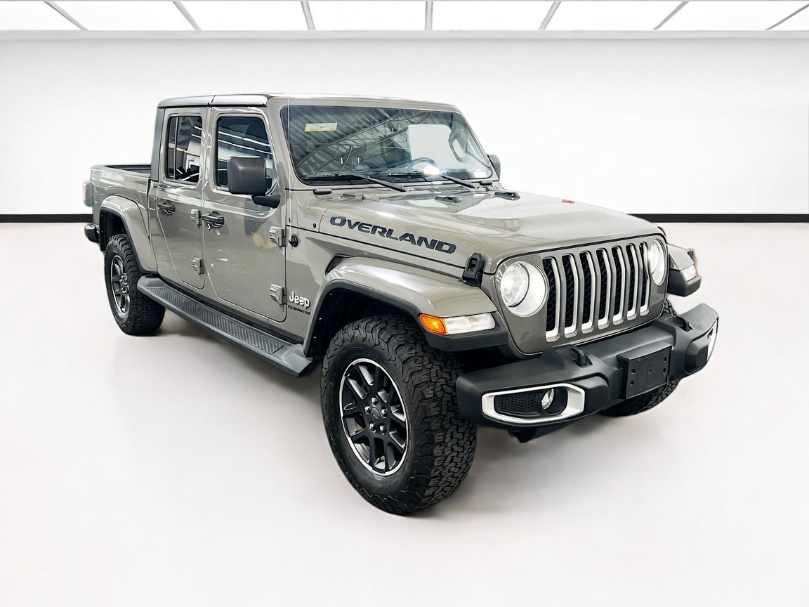 Used 2022 Jeep Gladiator Overland w/ Popular Equipment Package AWD/4WD image 3