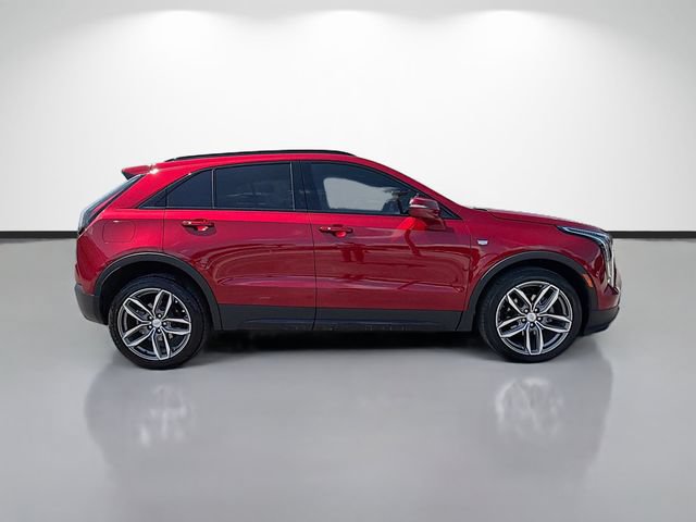 Used 2022 Cadillac XT4 Sport w/ Comfort Package FWD image 2
