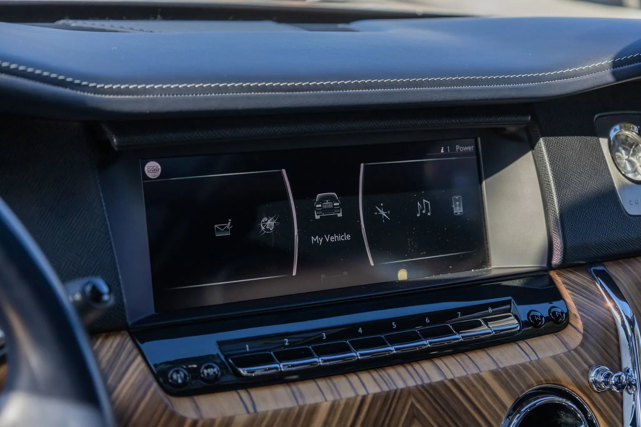 Used 2019 Rolls-Royce Cullinan Sport Utility 4D image 51