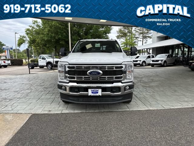 New 2026 Ford F350 XL w/ XL Chrome Package AWD/4WD image 3