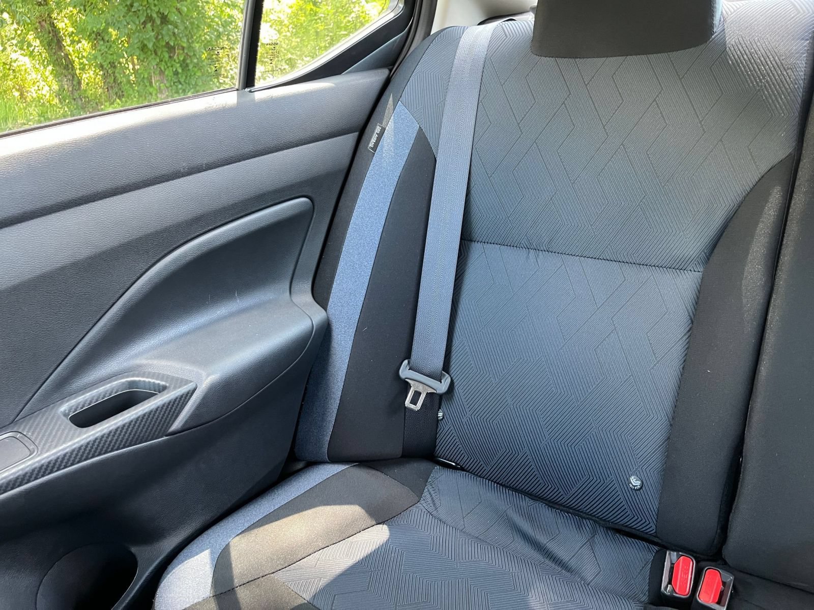Used 2025 Nissan Versa SV FWD image 37