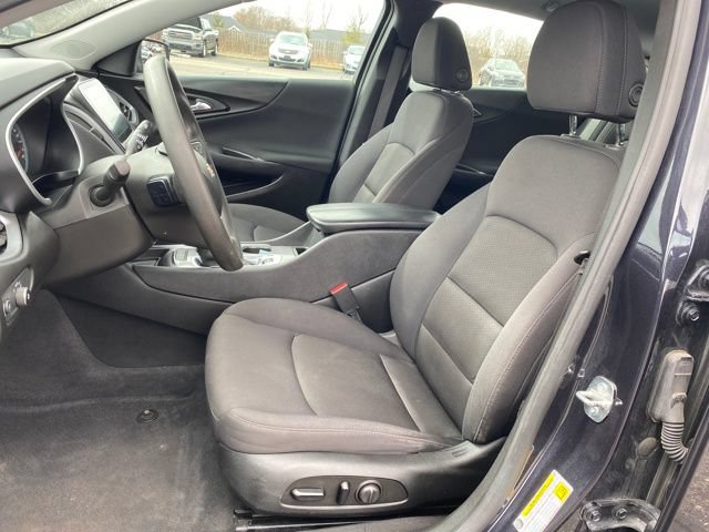 Used 2023 Chevrolet Malibu LT FWD image 13