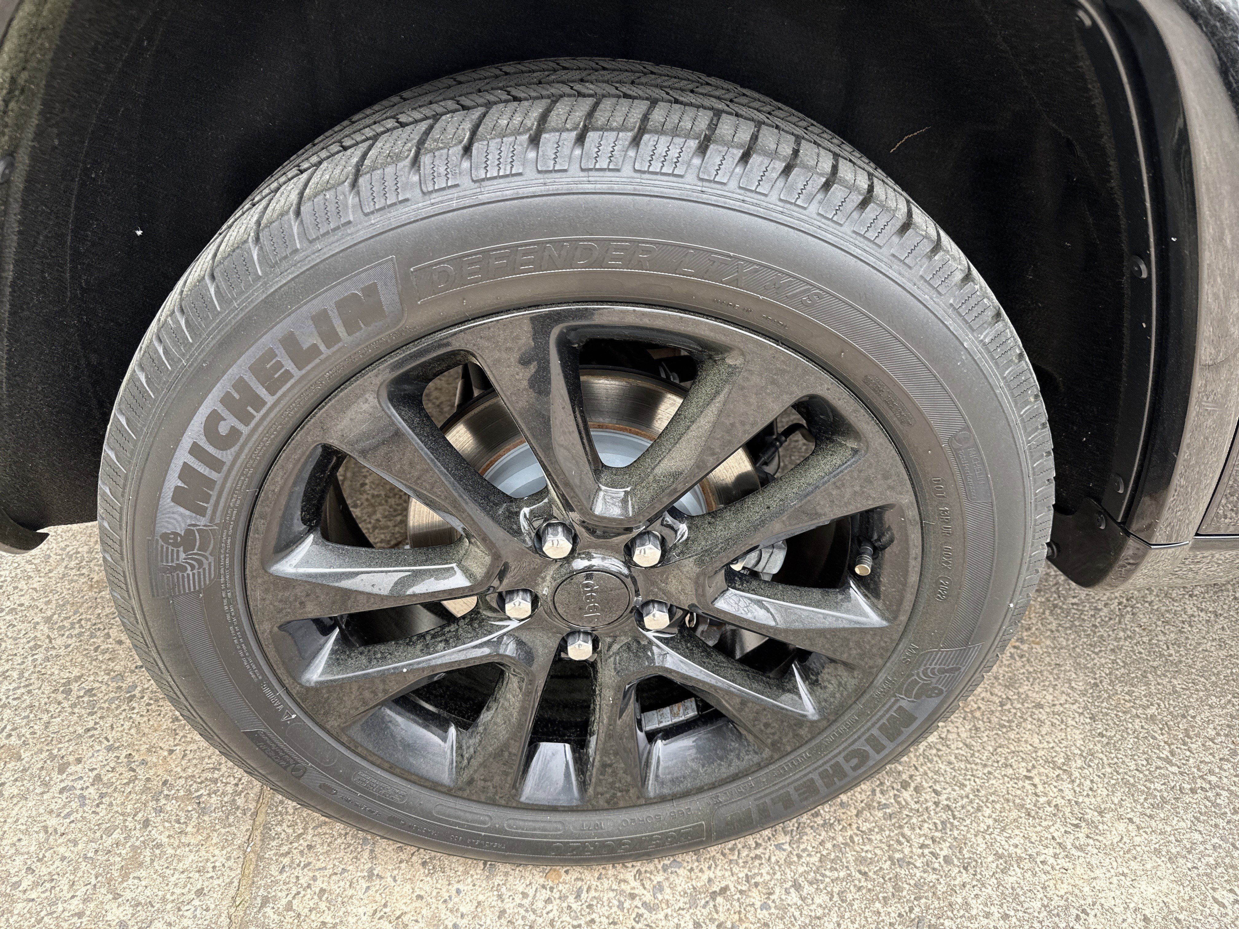 Used 2019 Jeep Grand Cherokee Altitude RWD image 17