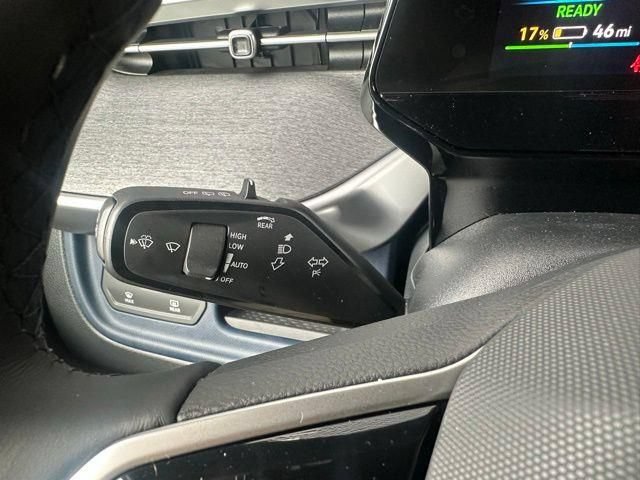 New 2025 Volkswagen ID. Buzz Pro S RWD image 26