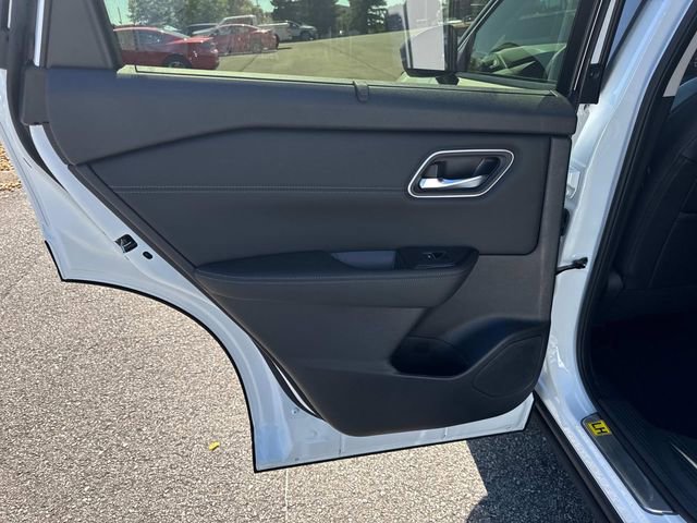 New 2026 Nissan Rogue Platinum w/ Platinum Premium Package image 15