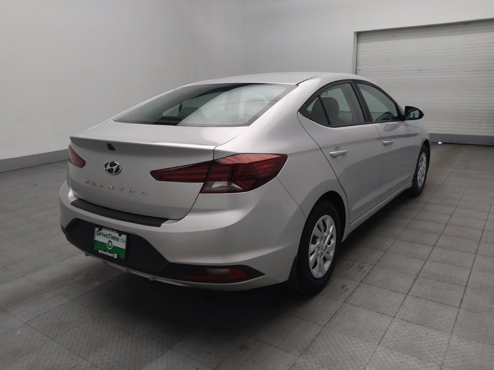 Used 2019 Hyundai Elantra SE FWD image 9