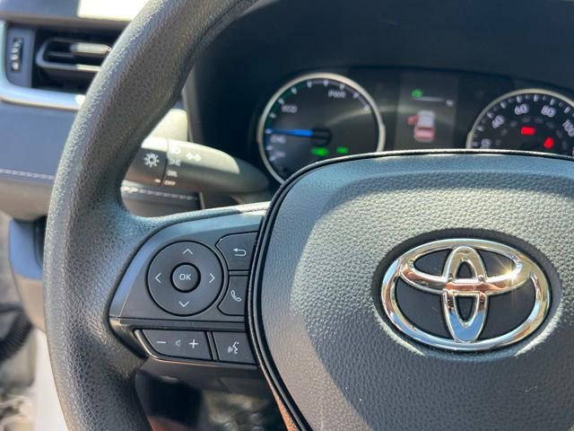 Used 2021 Toyota RAV4 LE w/ Carpet Mat Package (TMS) AWD/4WD image 21