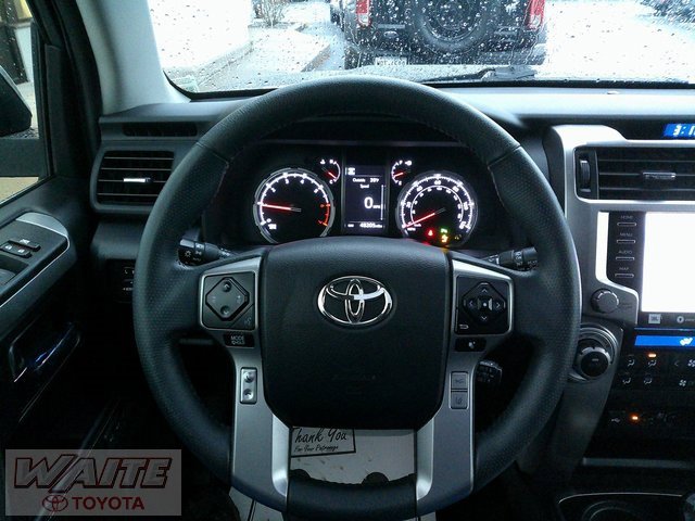 Used 2022 Toyota 4Runner Limited image 11
