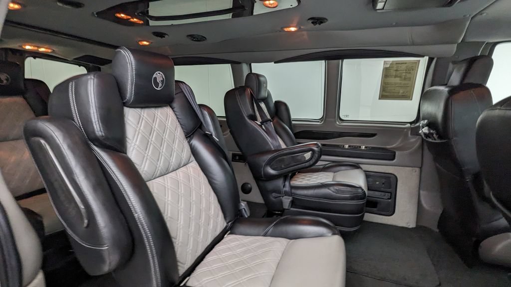 Used 2020 Chevrolet Express 2500 w/ Enhanced Convenience Package RWD image 38
