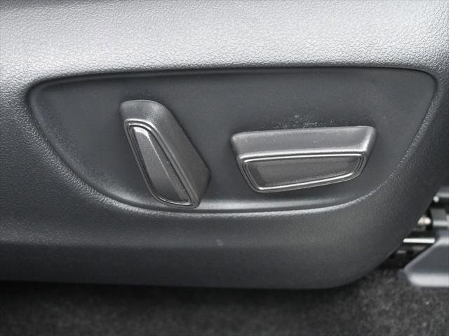 Certified 2024 Toyota Grand Highlander Platinum AWD/4WD image 40