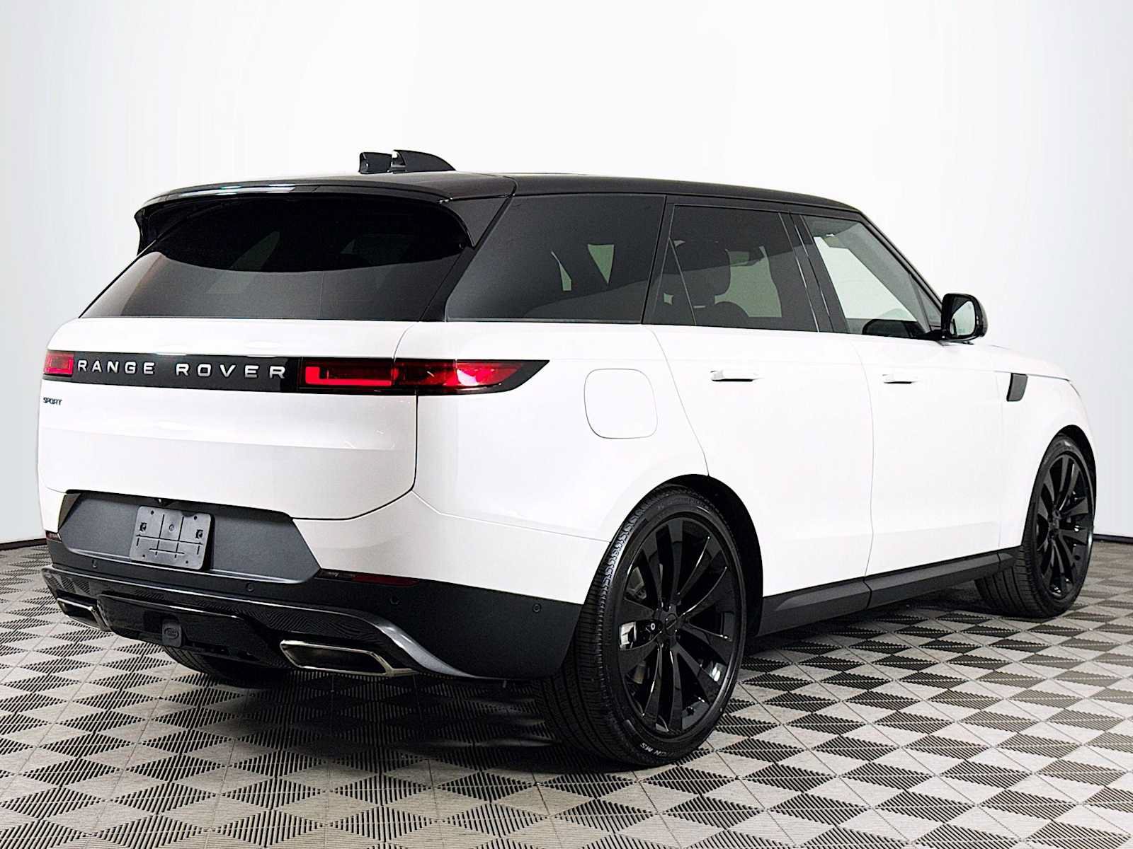 New 2026 Land Rover Range Rover Sport SE AWD/4WD image 5