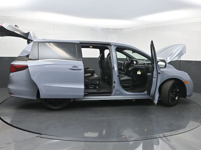 Used 2023 Honda Odyssey Sport image 43