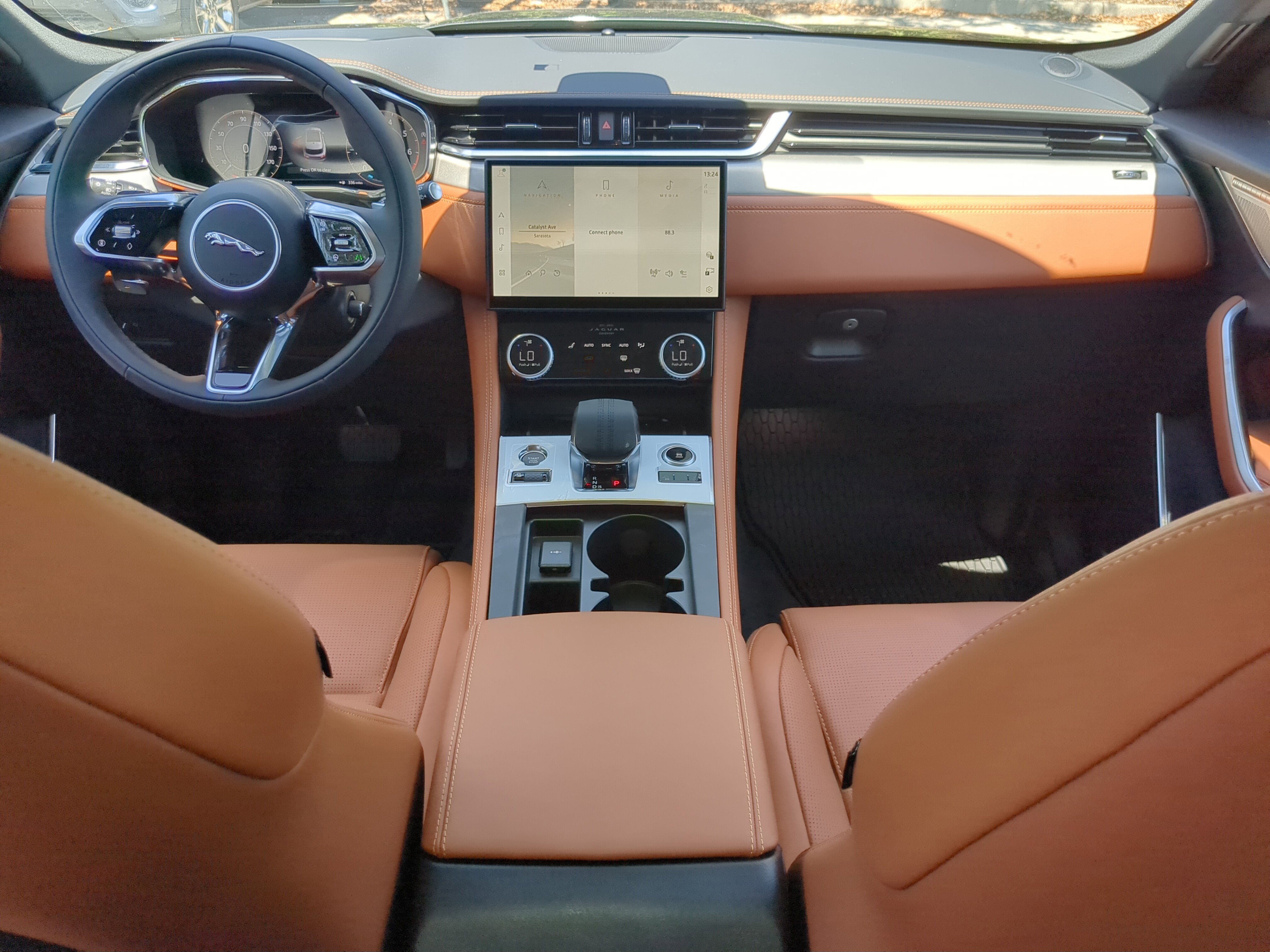 New 2026 Jaguar F-PACE R-Dynamic S image 14