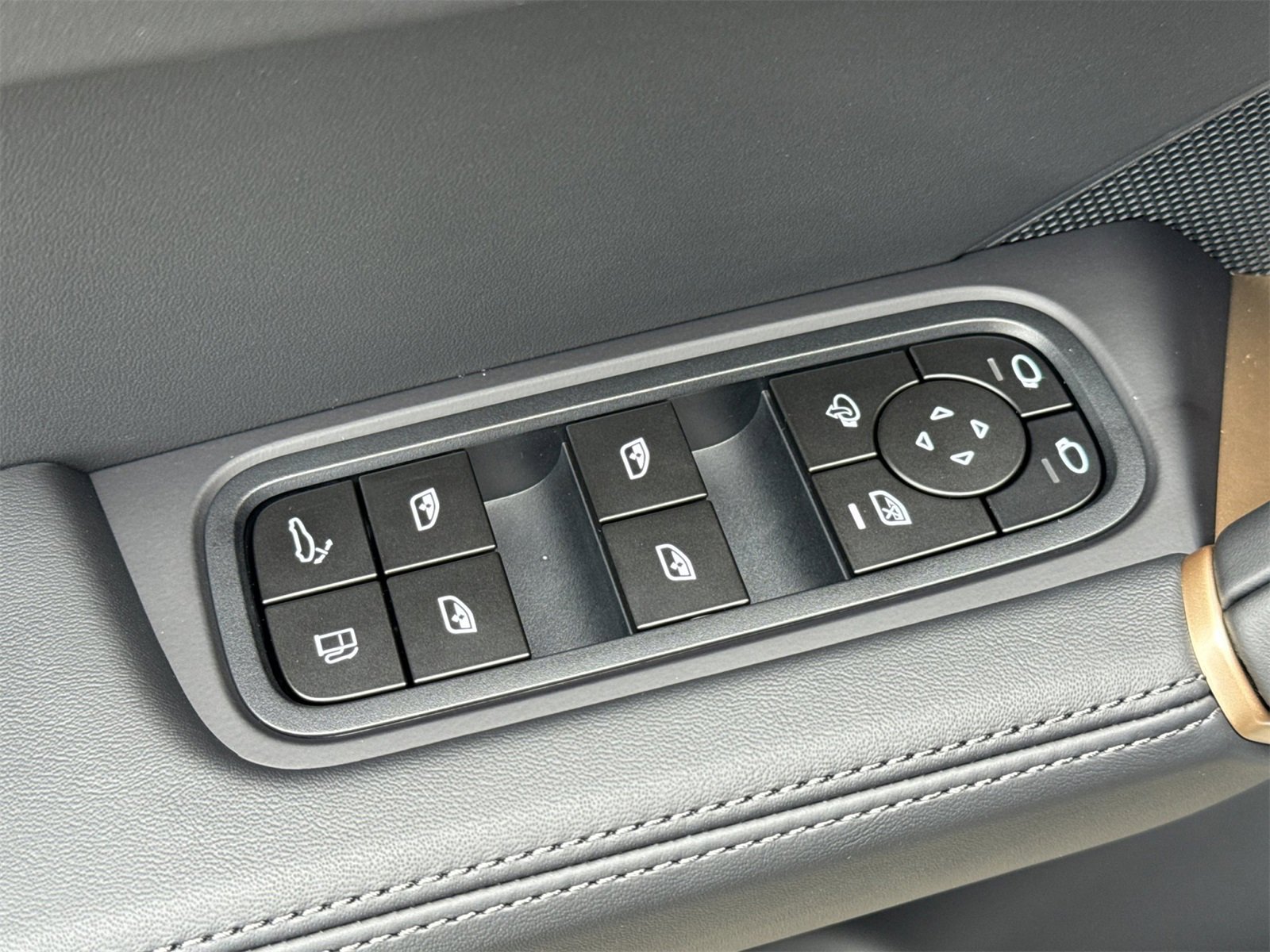 New 2026 Porsche Cayenne Turbo image 13