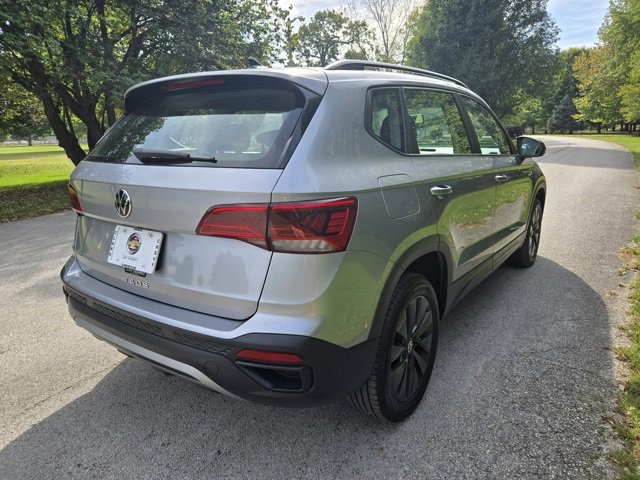 Used 2022 Volkswagen Taos S image 6