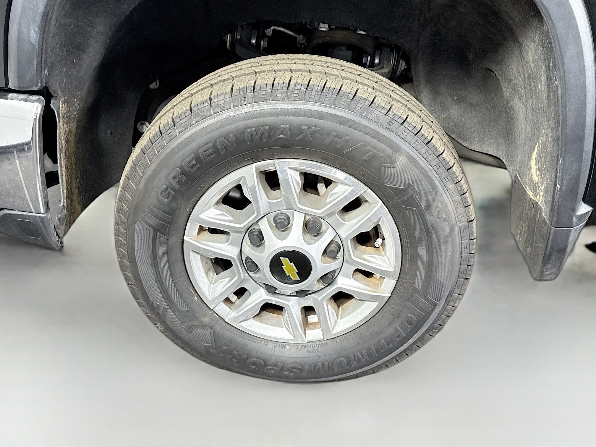 Used 2024 Chevrolet Silverado 2500 LT w/ Convenience Package image 37