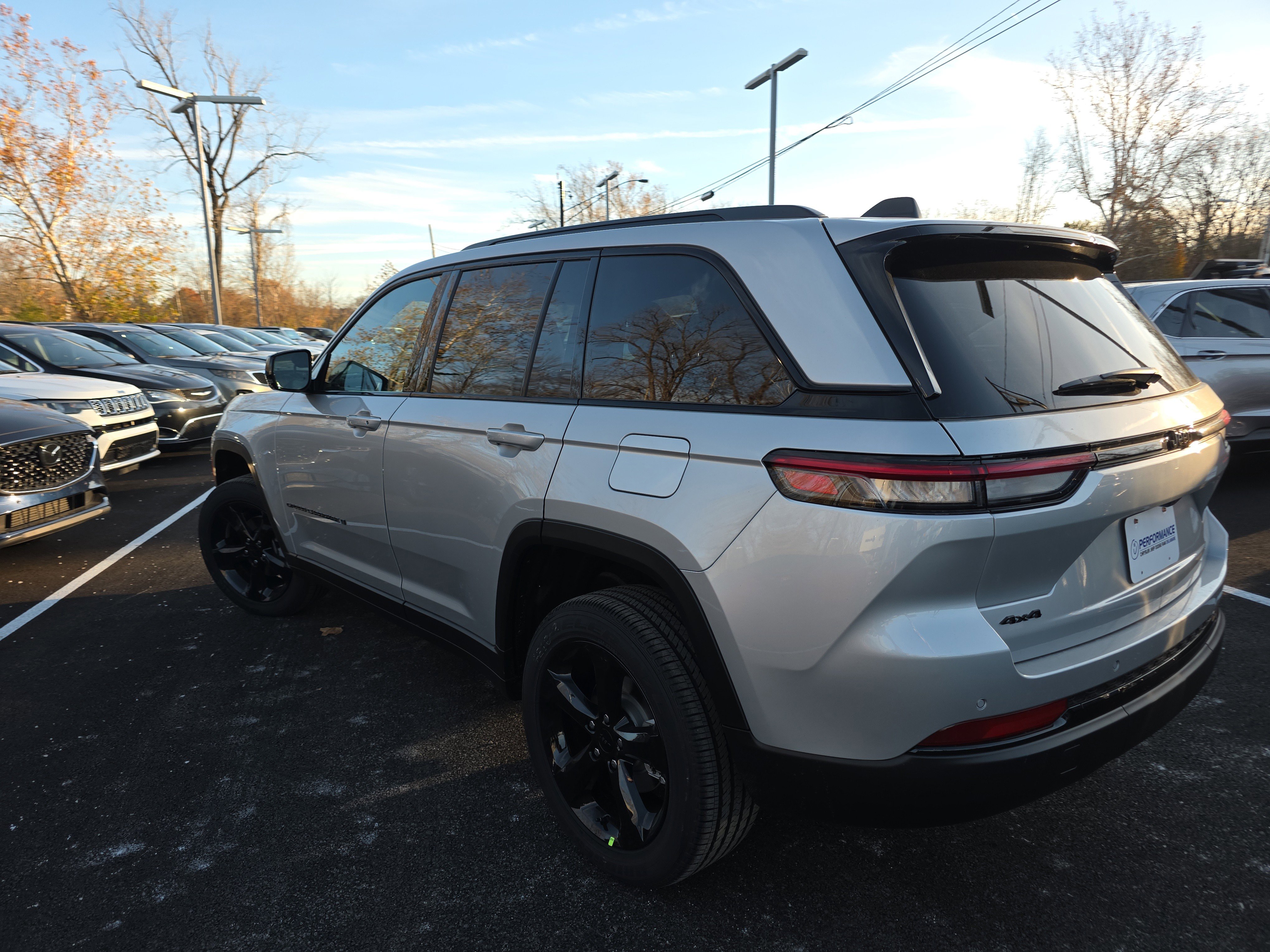 New 2025 Jeep Grand Cherokee Altitude image 20
