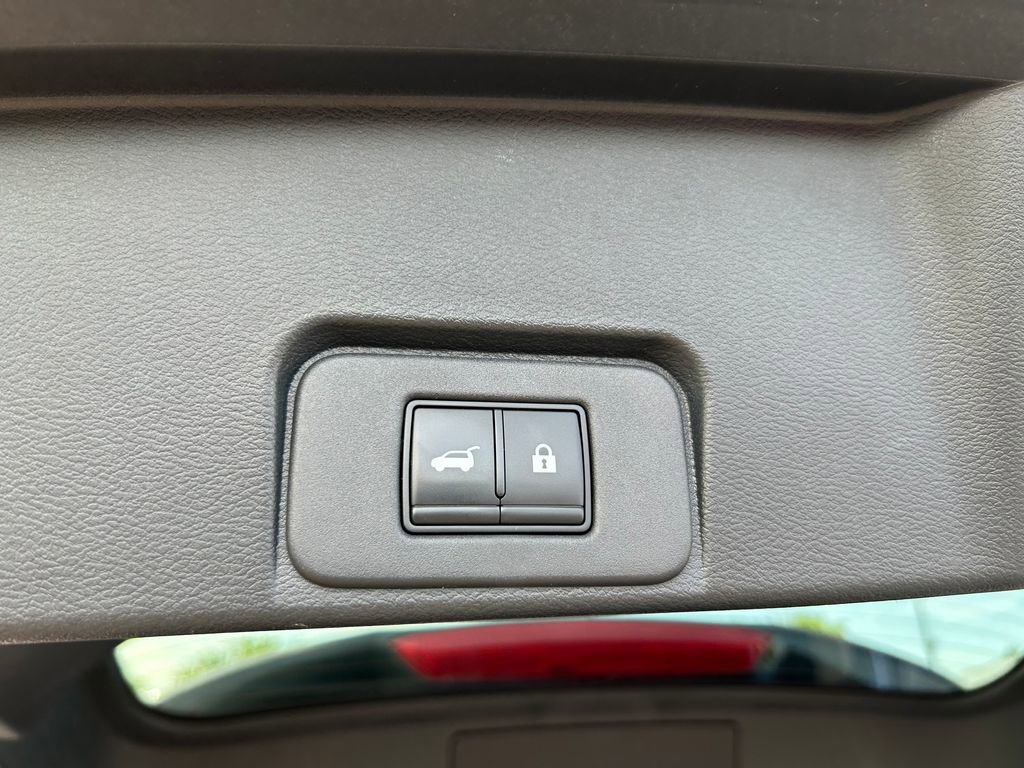 Used 2021 Nissan Rogue SL image 28