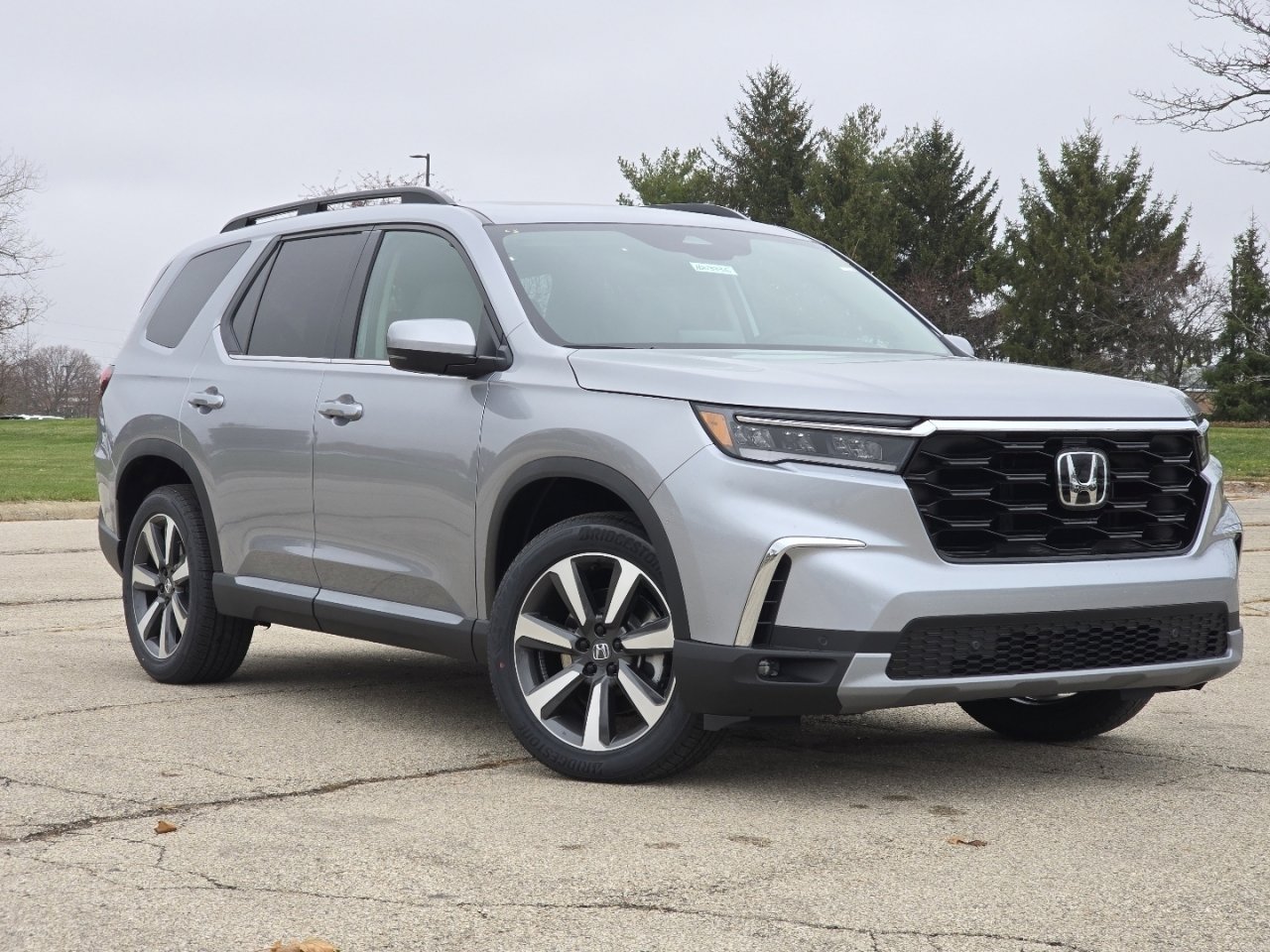 New 2025 Honda Pilot Touring video 2