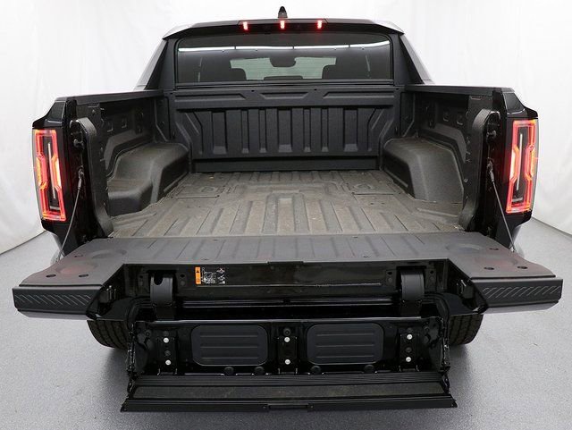 New 2025 GMC Hummer EV 2X AWD/4WD image 7