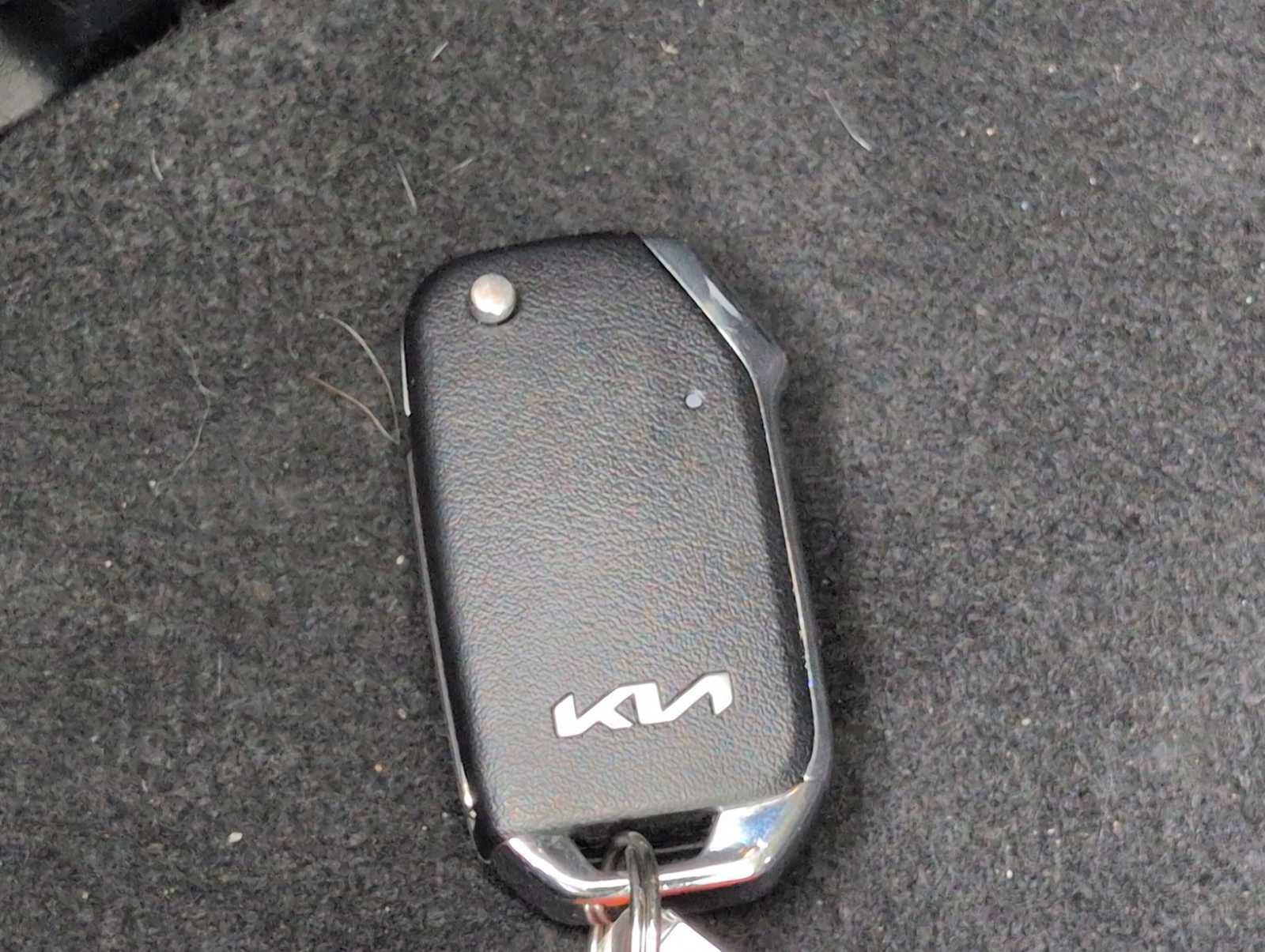 Used 2024 Kia Soul LX w/ Option Group 015 FWD image 32