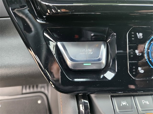 Used 2025 GMC Sierra 1500 AT4 image 17