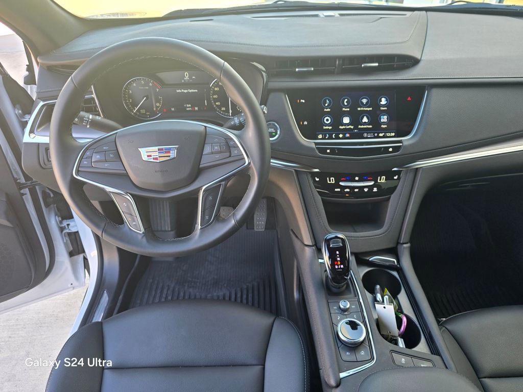 New 2026 Cadillac XT5 Luxury w/ LPO, Bronce Accent Package image 20