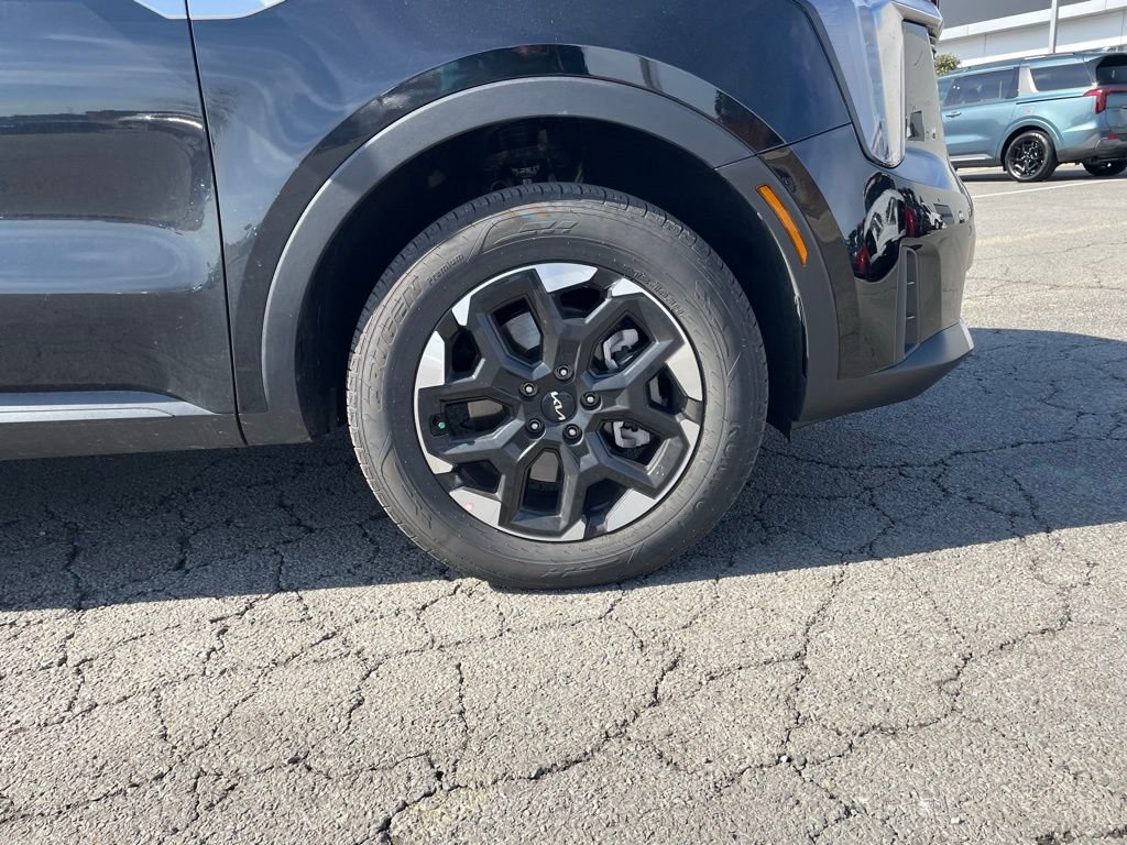 New 2025 Kia Sorento S image 32