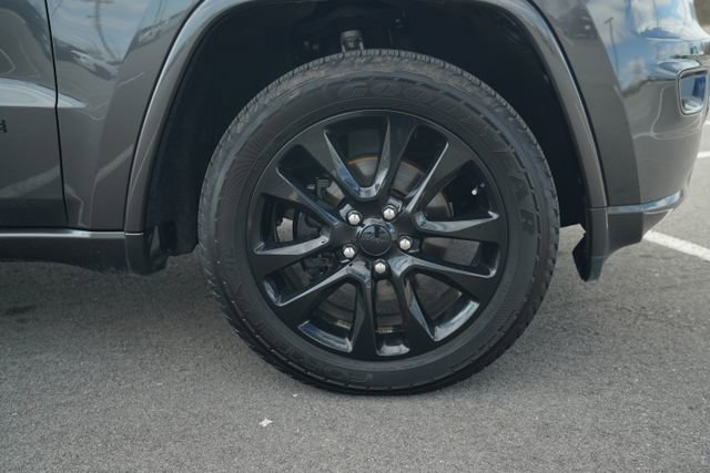 Used 2020 Jeep Grand Cherokee Altitude image 42