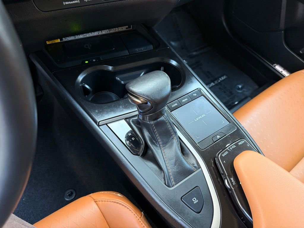 Certified 2022 Lexus UX 200 UX 200 5-DR SUV image 23