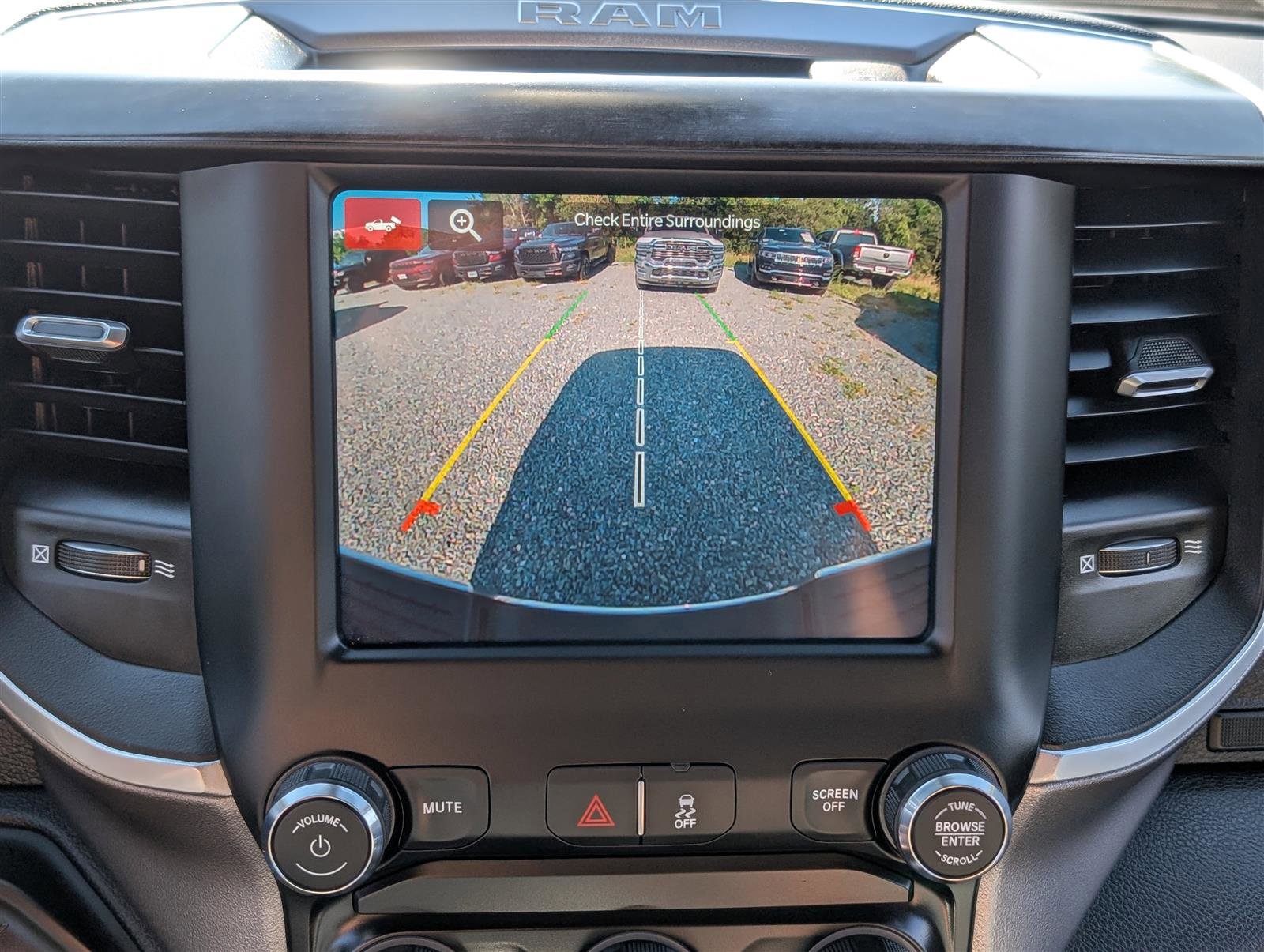 Used 2024 RAM 2500 Big Horn image 27