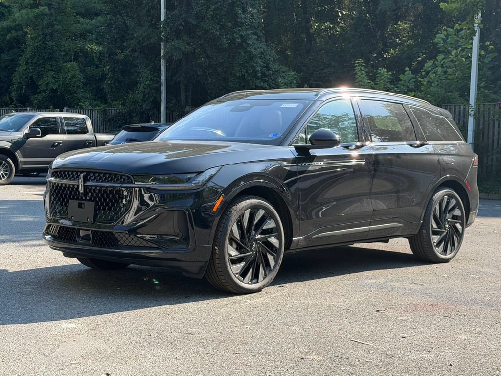 New 2026 Lincoln Nautilus Reserve AWD/4WD image 2