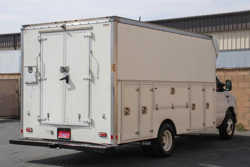 Used 2023 Ford E-450 and Econoline 450 Super Duty w/ Power Windows & Locks Group RWD image 13
