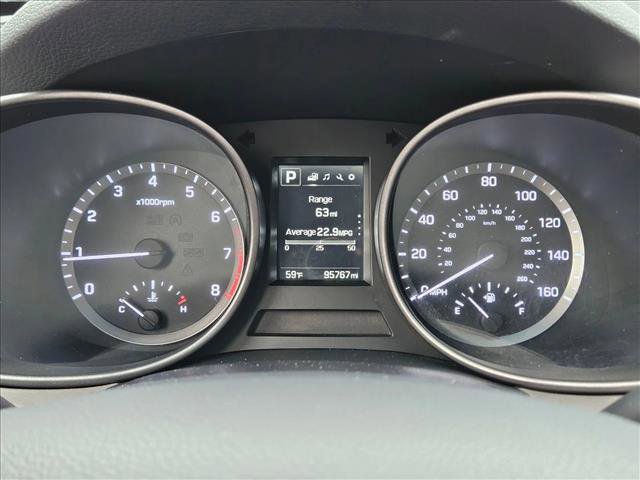Used 2017 Hyundai Santa Fe Sport image 11